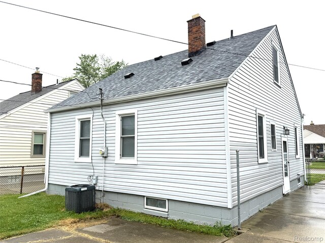 3845 21st St, Wyandotte, MI 48192 - photo 18