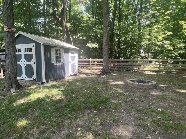 2599 Pleasant Lake Shore Dr, Cadillac, MI 49601