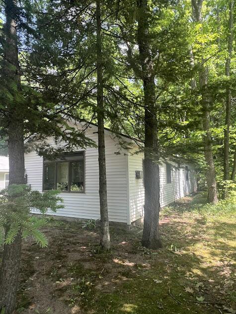 2599 Pleasant Lake Shore Dr, Cadillac, MI 49601