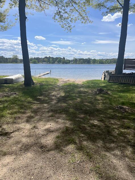 2599 Pleasant Lake Shore Dr, Cadillac, MI 49601
