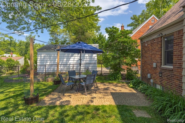 4507 Groveland Ave, Royal Oak, MI 48073 - view of yard featuring a patio area and outdoor dining area