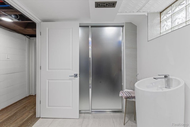 809 E Bennett Ave, Ferndale, MI 48220 - bathroom with wood finished floors