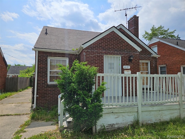 6137 Radnor St, Detroit, MI 48224 - photo 1
