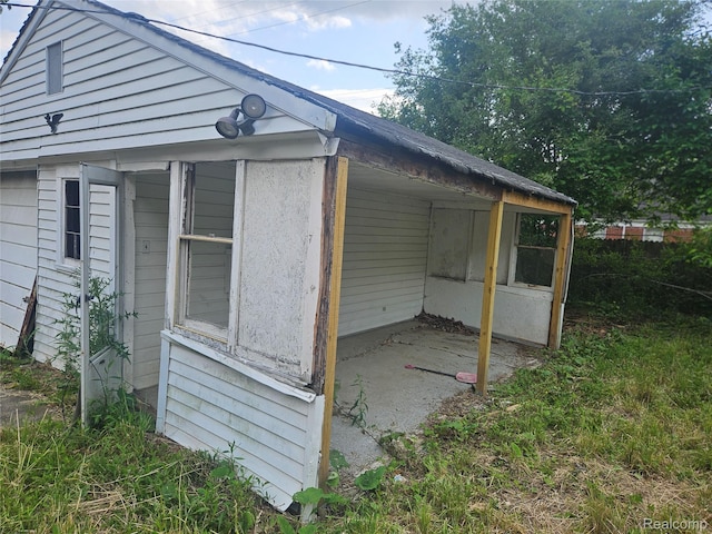 6137 Radnor St, Detroit, MI 48224 - photo 9