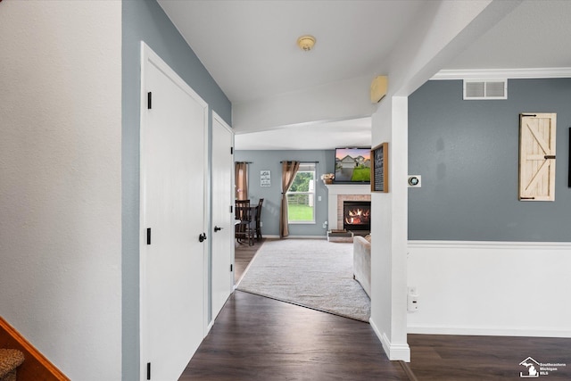 773 Hunting Creek Rd, Temperance, MI 48182 - corridor with wood finished floors and baseboards
