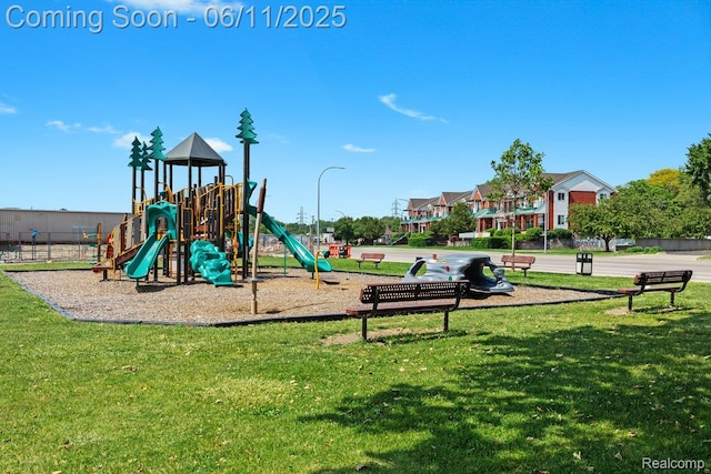 4469 5th St, Ecorse, MI 48229 - community jungle gym with a yard