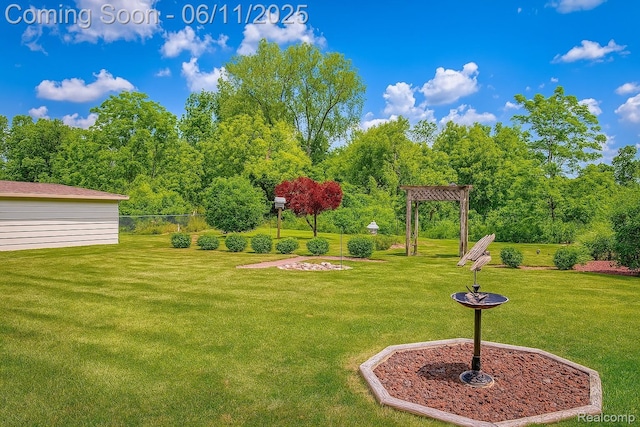 3161 Eastgate St, Burton, MI 48519 - view of grassy yard
