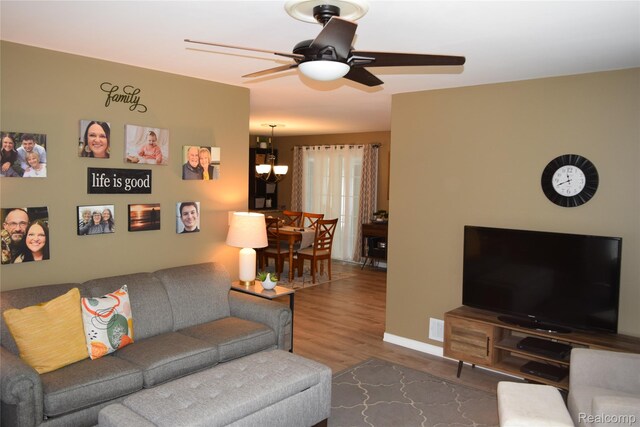 12263 W Coldwater Rd, Flushing, MI 48433 - photo 8