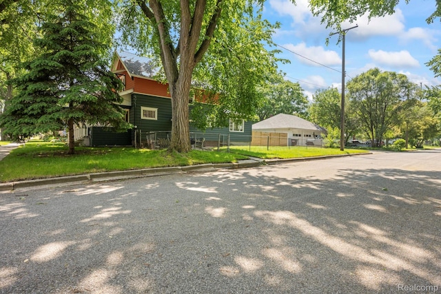 819 N Ball St, Owosso, MI 48867 - view of front of home