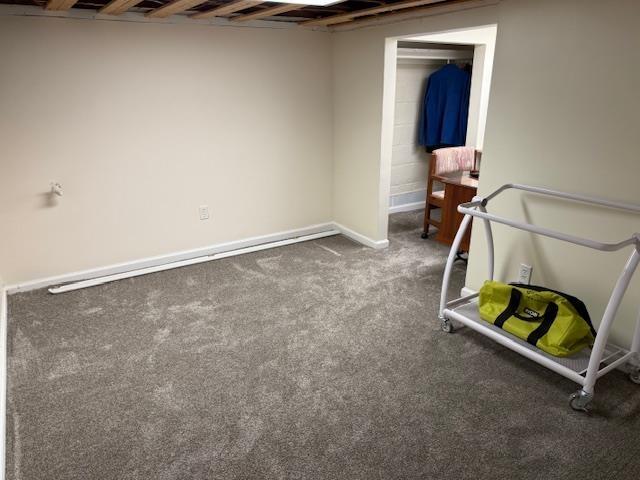 303 S Lemen St, Fenton, MI 48430