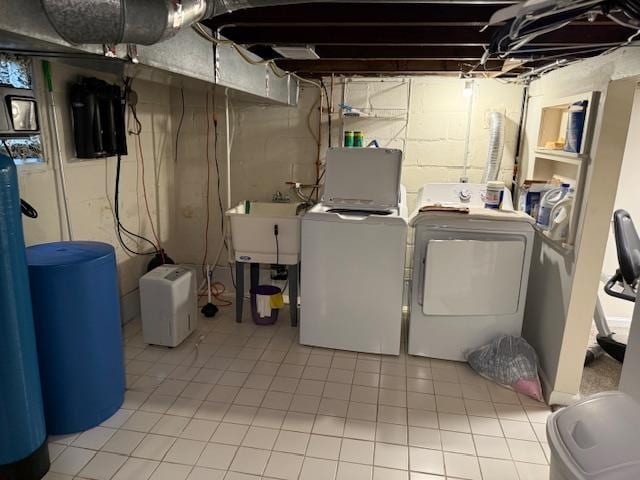 303 S Lemen St, Fenton, MI 48430