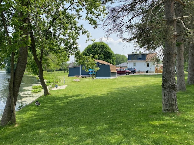 303 S Lemen St, Fenton, MI 48430