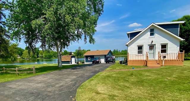 303 S Lemen St, Fenton, MI 48430