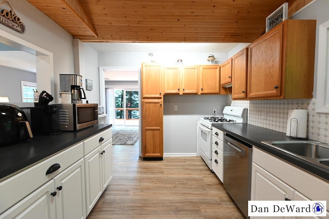 7951 S Island View Dr, Newaygo, MI 49337 - photo 36