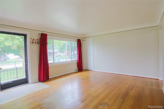 3581 Stolzenfeld Ave, Warren, MI 48091 - unfurnished room with light wood-type flooring and baseboards