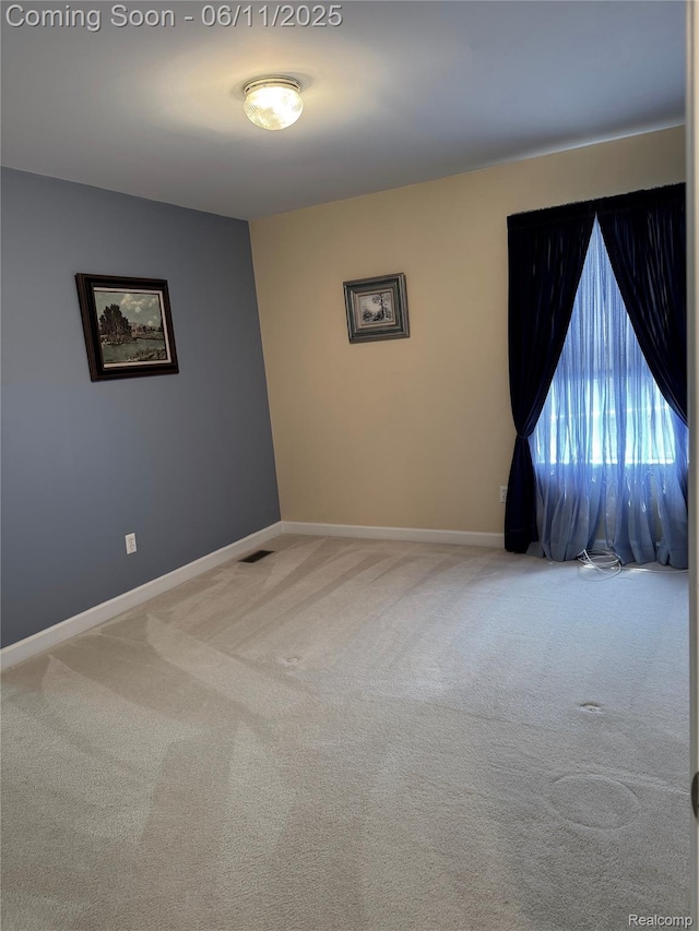 34444 Fargo St, Livonia, MI 48152 - carpeted spare room featuring baseboards