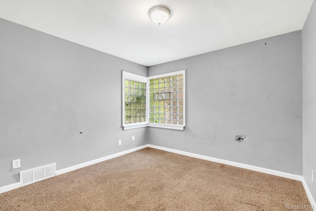 20069 Goulburn St, Detroit, MI 48205 - empty room with carpet floors and baseboards