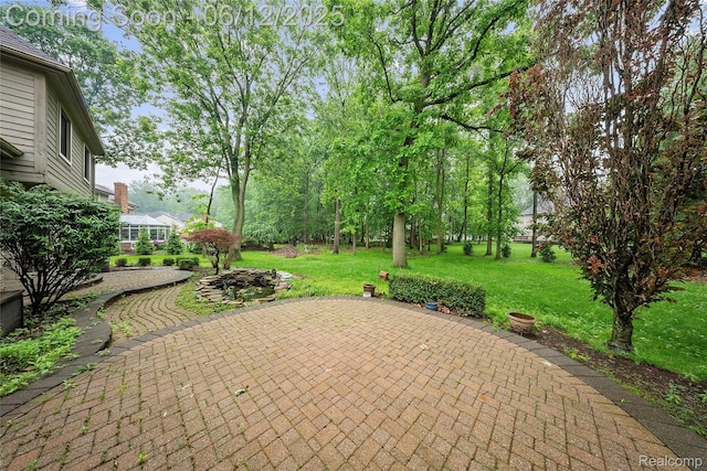 8487 Sherwood Dr, Grosse Ile, MI 48138 - view of patio / terrace