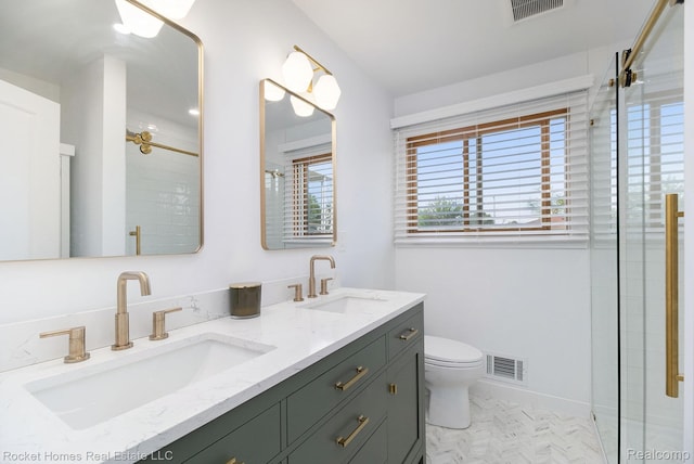 2095 Garry Dr, Troy, MI 48083 - full bath featuring double vanity and tiled shower