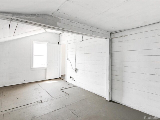 718 Superior St, Port Huron, MI 48060 - view of garage