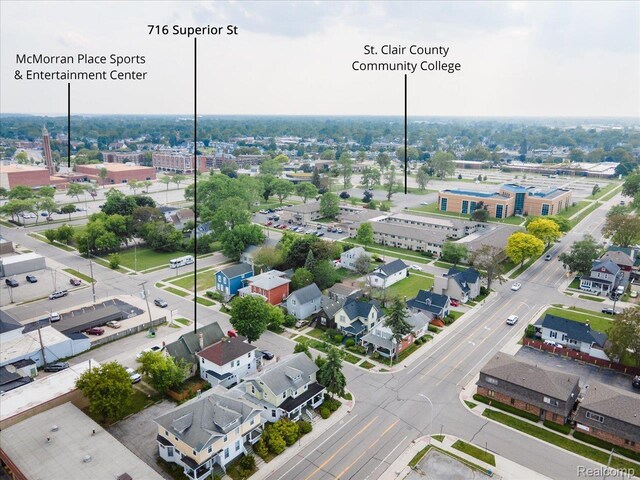 718 Superior St, Port Huron, MI 48060 - drone / aerial view