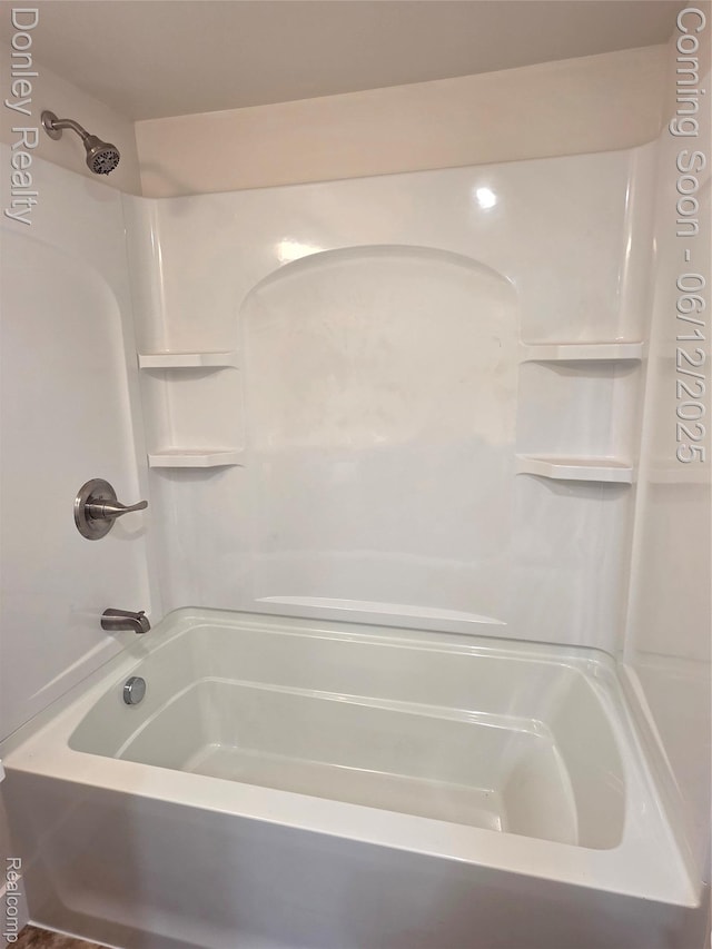 4514 Sebewaing Rd, Owendale, MI 48754 - full bathroom featuring shower / bathtub combination