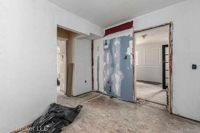 9236 Manistique St, Detroit, MI 48224 - view of empty room