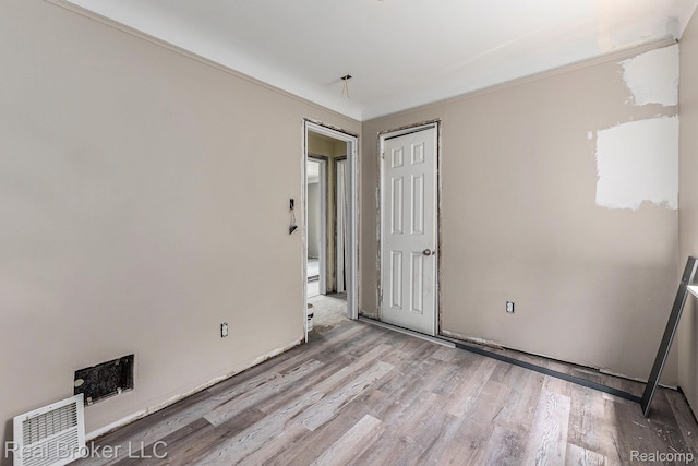 9236 Manistique St, Detroit, MI 48224 - empty room featuring wood finished floors