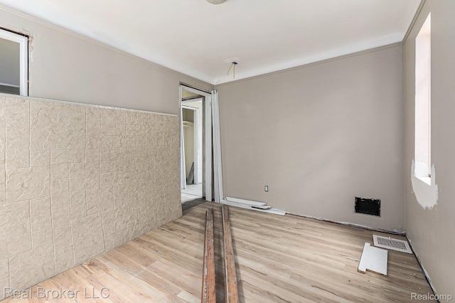 9236 Manistique St, Detroit, MI 48224 - unfurnished room featuring wood finished floors