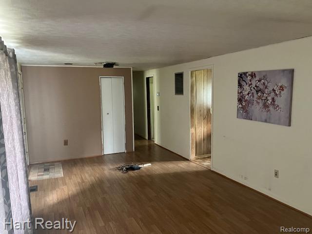 138 W Hunters Creek Rd, Lapeer, MI 48446 - photo 10