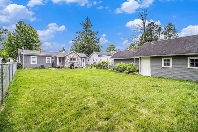 512 Clark St, Big Rapids, MI 49307 - view of yard