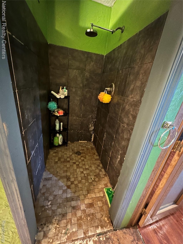 5150 Lafave Rd, Black River, MI 48721 - full bathroom with a tile shower
