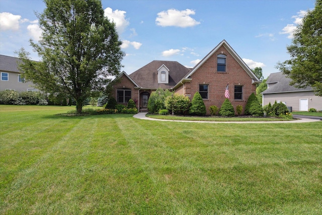 318 Granite Dr, Howell, MI 48843 - photo 1