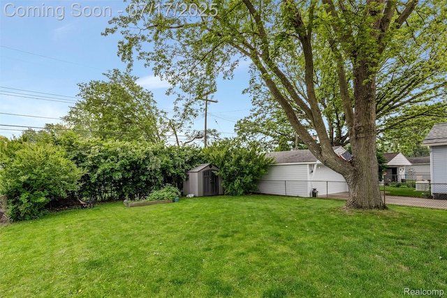 518 Roth Blvd, Clawson, MI 48017 - view of yard with a storage shed