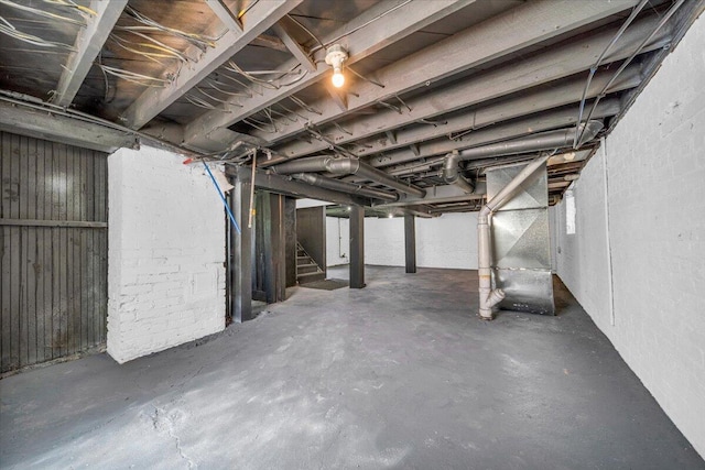 408 Mount Vernon St, Detroit, MI 48202 - unfinished below grade area featuring stairs