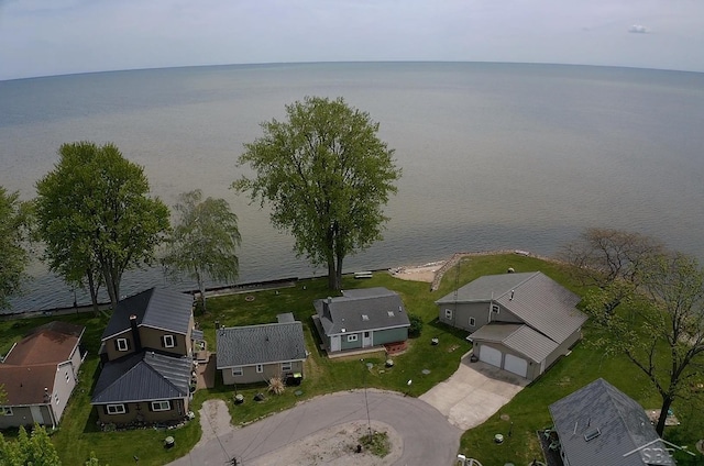 5547 Circle Dr, Standish, MI 48658 - aerial perspective of suburban area featuring a nearby body of water