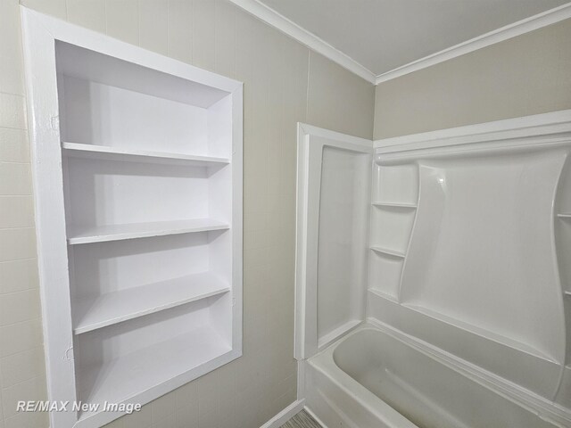 3705 Gratiot Ave, Flint, MI 48503 - bathroom featuring crown molding and shower / tub combination