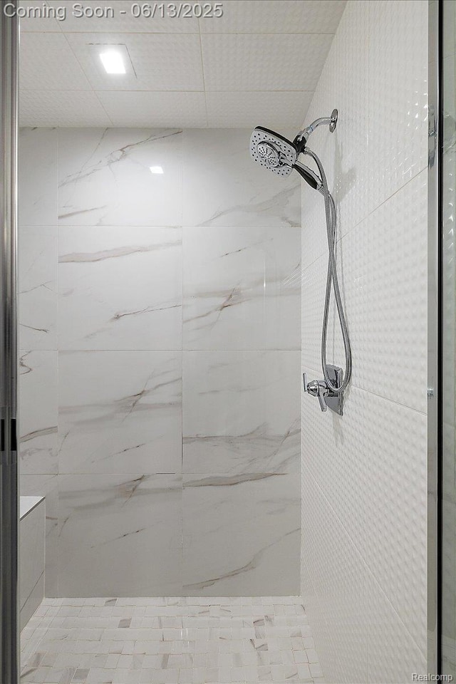212 Enclave Ct, Rochester Hills, MI 48306 - bathroom with a marble finish shower
