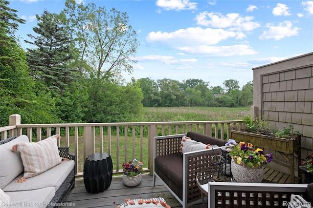 916 Tartan Trl, Bloomfield Hills, MI 48304 - wooden terrace featuring an outdoor living space