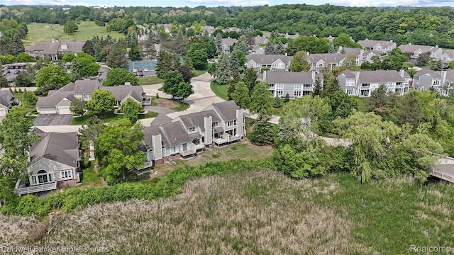 916 Tartan Trl, Bloomfield Hills, MI 48304 - aerial perspective of suburban area