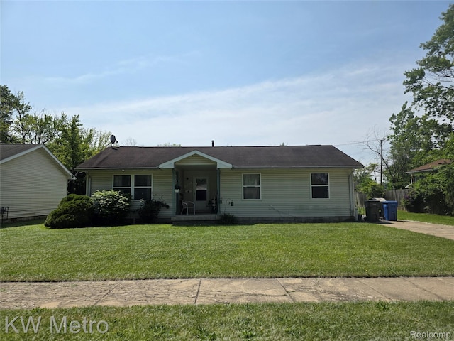29827 Oakwood St, Inkster, MI 48141 - ranch-style home with a front lawn