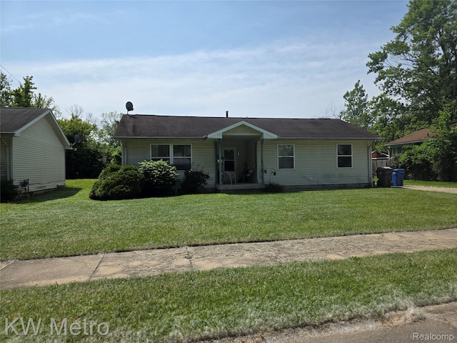 29827 Oakwood St, Inkster, MI 48141 - single story home featuring a front lawn