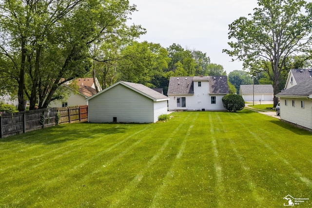 6913 Maplewood Dr, Temperance, MI 48182 - view of yard