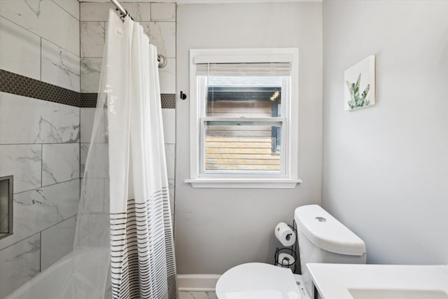 289 Newport St, Detroit, MI 48215 - bathroom featuring toilet, shower / tub combo with curtain, vanity, marble finish floors, and baseboards