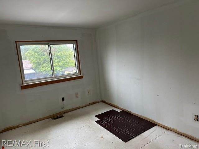 14247 Martin Rd, Warren, MI 48088 - photo 11
