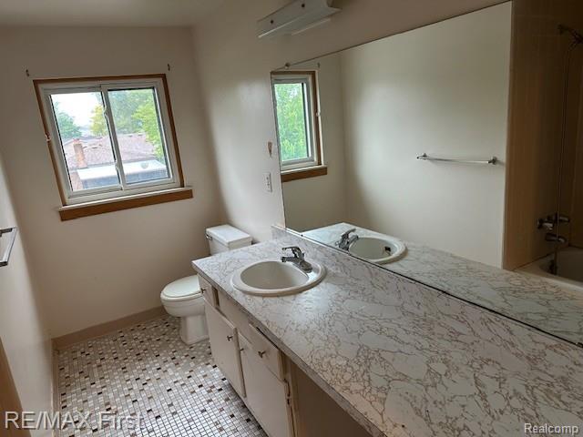 14247 Martin Rd, Warren, MI 48088 - photo 16