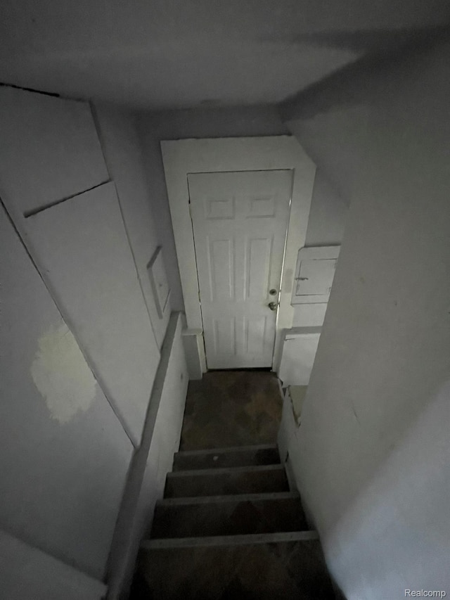 4368 Buckingham Ave, Detroit, MI 48224 - view of stairs
