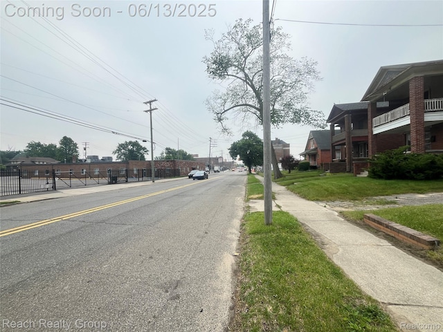 17541 Lahser Rd, Detroit, MI 48219 - photo 2