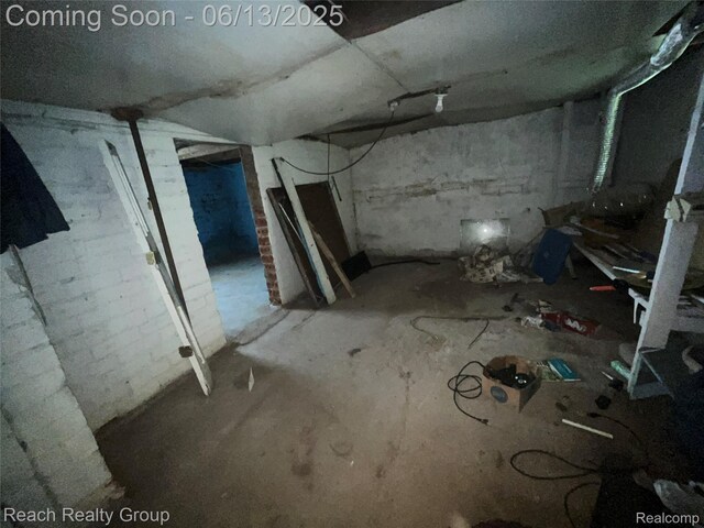 17541 Lahser Rd, Detroit, MI 48219 - photo 44