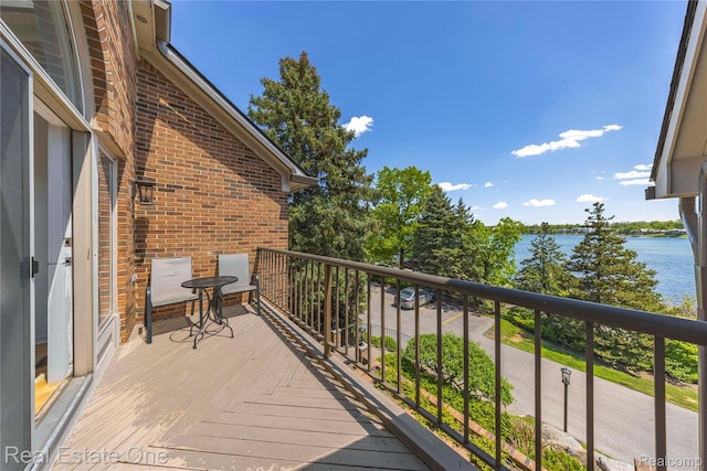 3856 Pine Lake Knoll Dr, West Bloomfield, MI 48324 - balcony with a water view